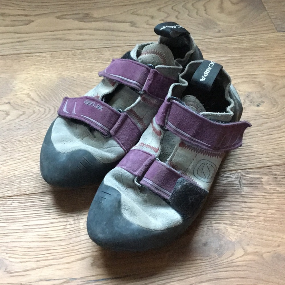 Scarpa reflex climbing shoe